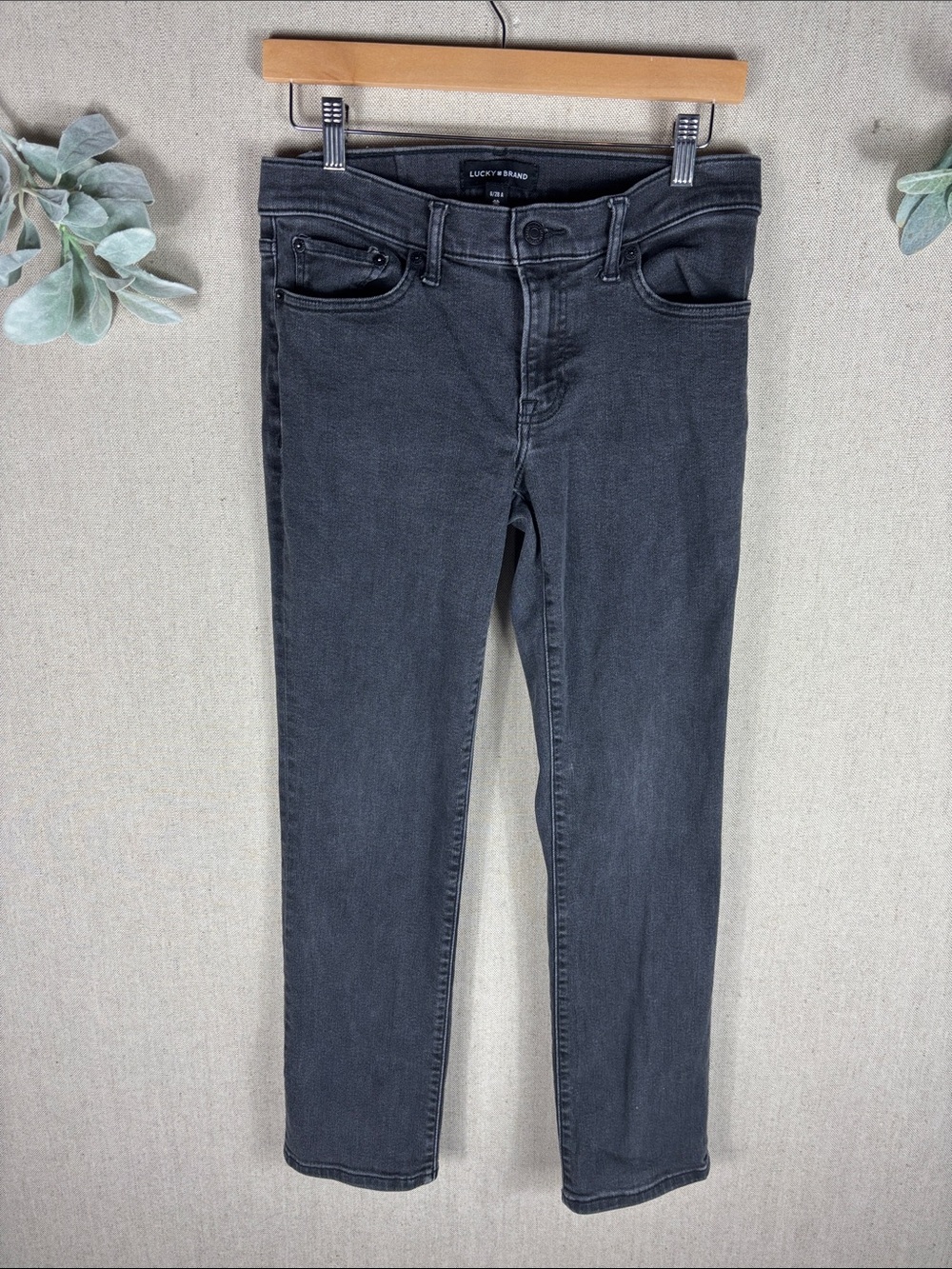 Lucky Brand > Sweet Midrise Straight Charcoal Jeans 6/28
